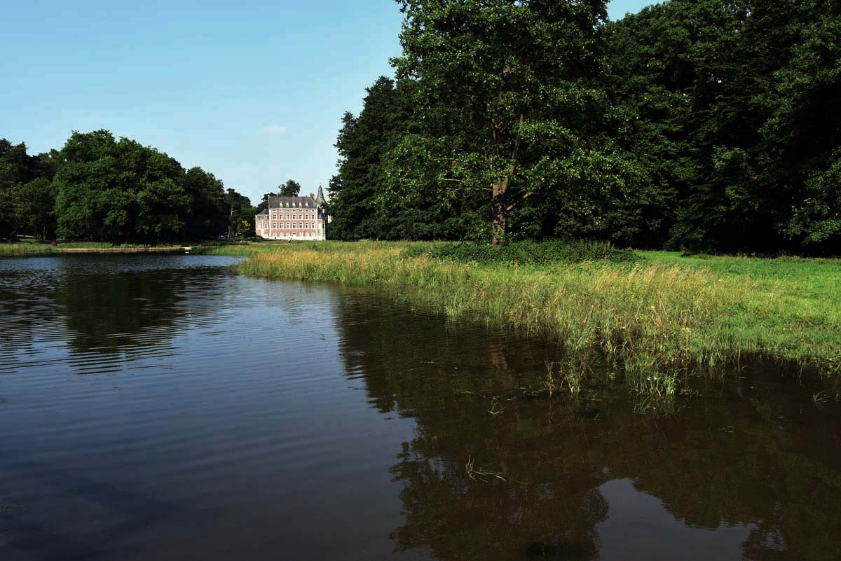 Chateau de Monceau-sur-sambre